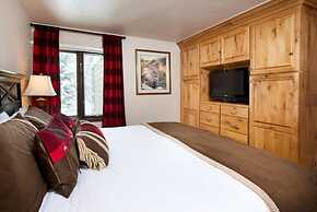 3 Bedroom Mountain Residence in the Heart of Aspen With Amenities Incl