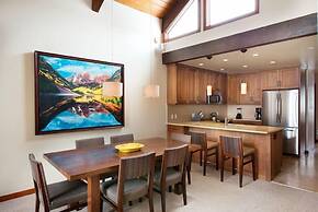 3 Bedroom Mountain Residence in the Heart of Aspen With Amenities Incl