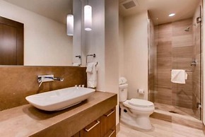 Vail Lion 1 Bedroom Mountain Vacation Rental Just Steps From the Eagle