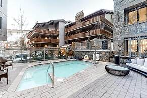 Vail Lion 1 Bedroom Mountain Vacation Rental Just Steps From the Eagle