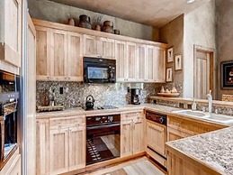 Beaver Creek Elkhorn Lodge 2 Bedroom Residence With Ski in, Ski out Ac