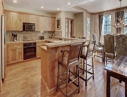 Beaver Creek Elkhorn Lodge 2 Bedroom Residence With Ski in, Ski out Ac