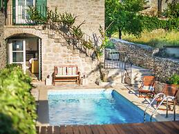 Authentic Villa With Pool on the Island of Brac, Near the Beach