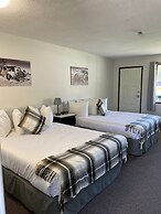 Christina Lake Motel and RV Park