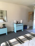 Christina Lake Motel and RV Park