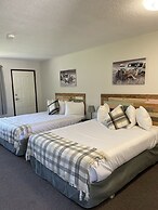 Christina Lake Motel and RV Park