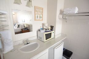 Christina Lake Motel and RV Park