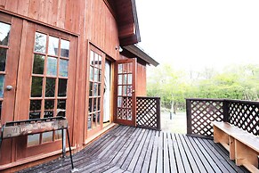 Yamanaka-lake log house HS2