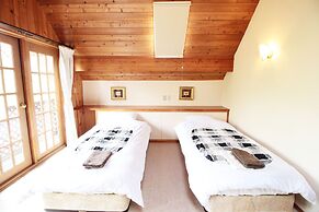 Yamanaka-lake log house HS2