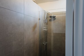 College Lawn Hotel - Hostel