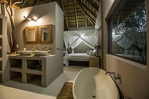 LookOut Safari Lodge