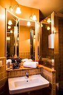 Hospedium Hotel El Nido de Alcudia Suites