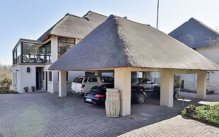 Vaal River YOLO Spaces – Vaal River Bush Lodge