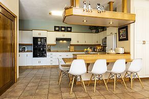 Vaal River YOLO Spaces – Vaal River Bush Lodge