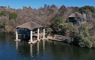 Vaal River YOLO Spaces – Vaal River Bush Lodge