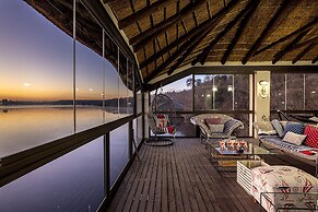 Vaal River YOLO Spaces – Vaal River Bush Lodge
