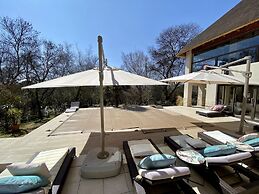 Vaal River YOLO Spaces – Vaal River Bush Lodge