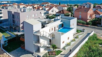 Lena Luxury Apartments