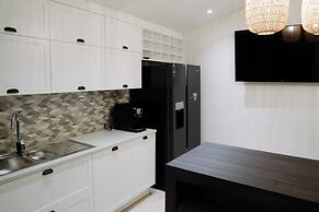 Lena Luxury Apartments