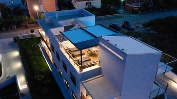 Lena Luxury Apartments