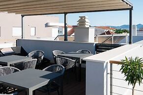 Lena Luxury Apartments