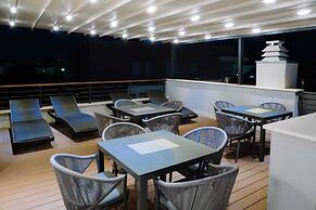 Lena Luxury Apartments