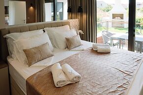 Lena Luxury Apartments