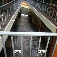 Cherika Hotel & Suites