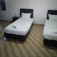 Cherika Hotel & Suites
