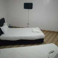 Cherika Hotel & Suites