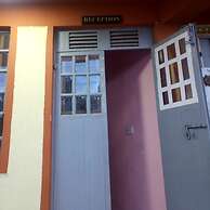 Cherika Hotel & Suites