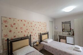 Pegasus Rooms