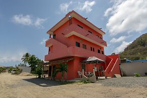 Hotel y Bungalows Bugambilias