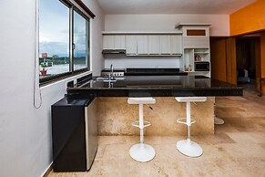 Capital O Cancun International Airport 24/7,