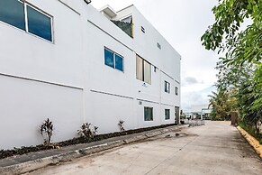 Capital O Cancun International Airport 24/7,