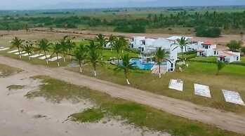 Color Marino Seaside Hotel