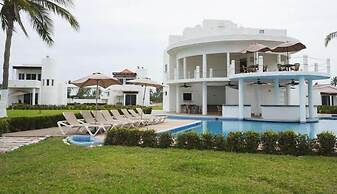 Color Marino Seaside Hotel