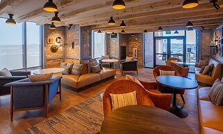 Hotel Indigo Columbus at Riverfront Place by IHG