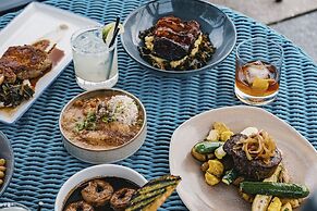 Hotel Indigo Columbus at Riverfront Place by IHG