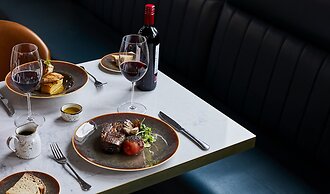 Hotel Indigo Columbus at Riverfront Place by IHG