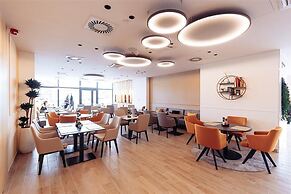 Antunovic Hotel East