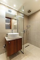 Kahlua Bay Apartments