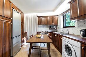 Kahlua Bay Apartments