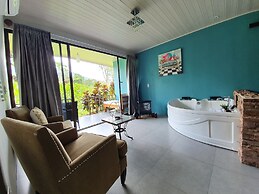 Yellow Tree Suites