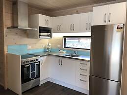 Lakes Edge Holiday Park