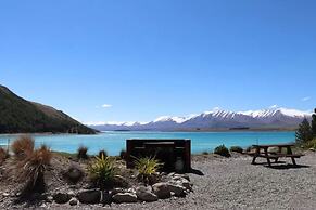 Lakes Edge Holiday Park