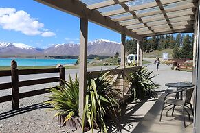 Lakes Edge Holiday Park