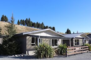 Lakes Edge Holiday Park