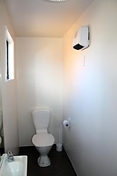 Lakes Edge Holiday Park