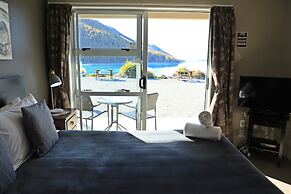 Lakes Edge Holiday Park